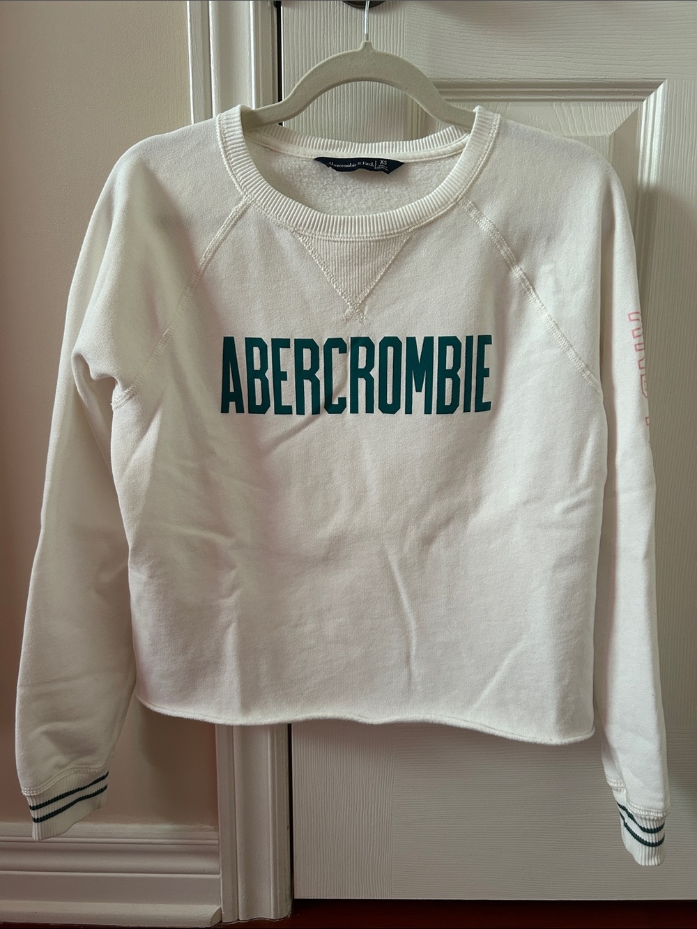 Abercrombie & Fitch White Crewneck